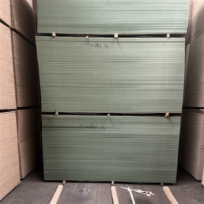 Czy do wykonania drzwi można użyć płyty MDF 18mm?